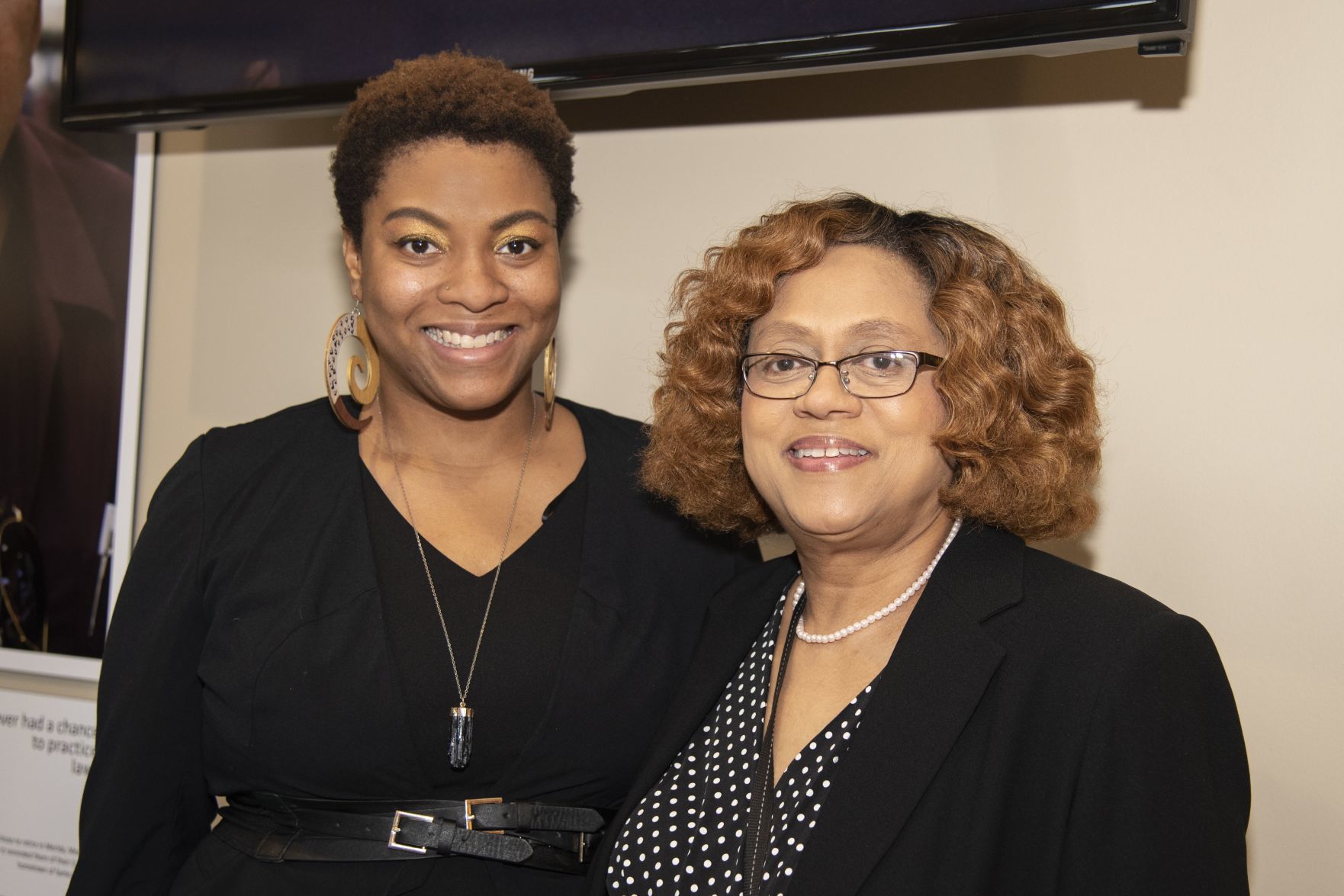 Teisha Whitney, Juanita Hoyte